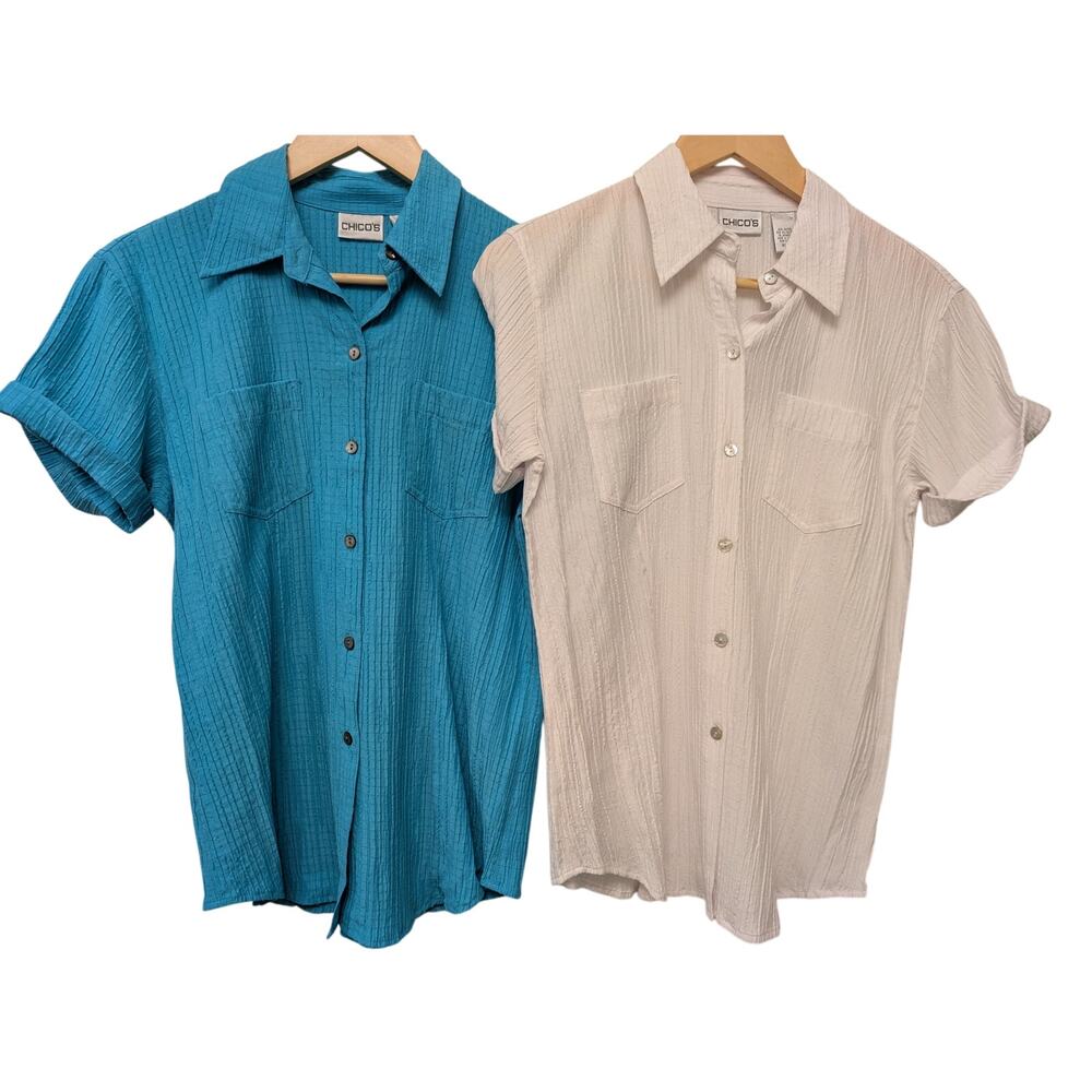 Lot of 2 Chico's Crinckle Short Sleeve Button Shirt Optic‎ White Blue Minimalist